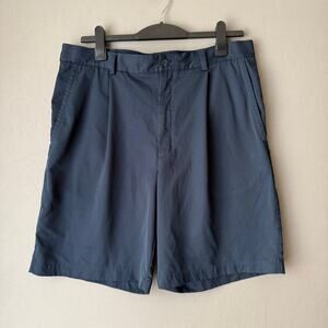Nike sz 36 navy blue Golf Shorts‎